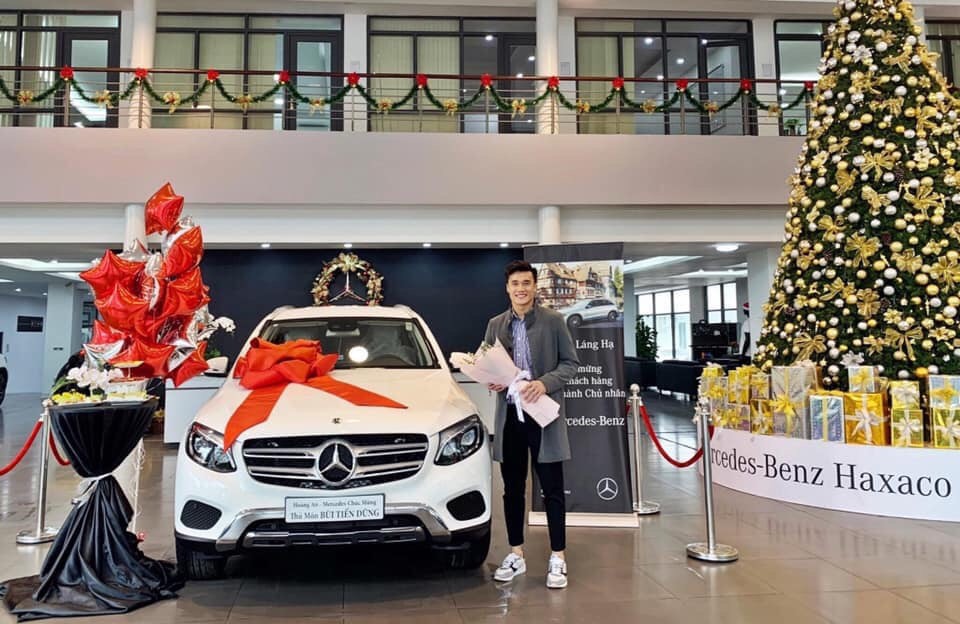 Quang Hải v&agrave; sao nội n&agrave;o đang sở hữu d&ograve;ng Mercedes-Benz?