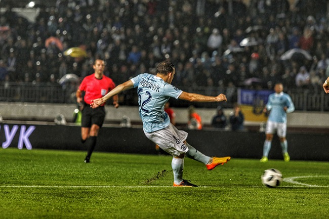 BATE Borisov vs Rukh Brest, 21h30 ng&agrave;y 4/4: Chờ đợi bất ngờ từ t&acirc;n binh