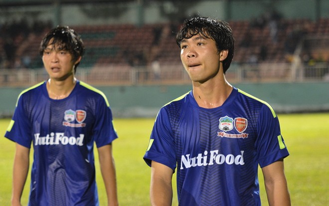 Tuấn Anh s&ocirc;i m&aacute;u khi nhắc đến C&ocirc;ng Phượng