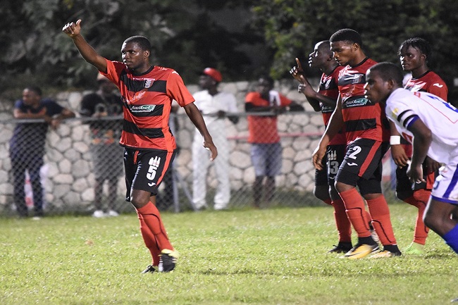 Arnett Gardens vs Waterhouse, 8h00 ng&agrave;y 10/3: Đẳng cấp l&ecirc;n tiếp