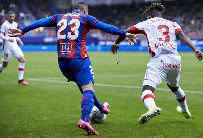 Eibar 1-2 Mallorca: Chưa thể tho&aacute;t đ&egrave;n đỏ