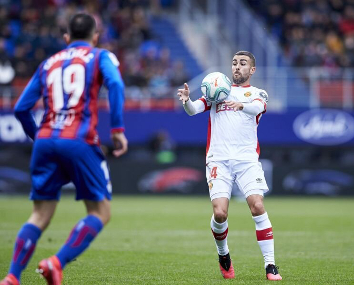 Eibar 1-2 Mallorca: Chưa thể tho&aacute;t đ&egrave;n đỏ