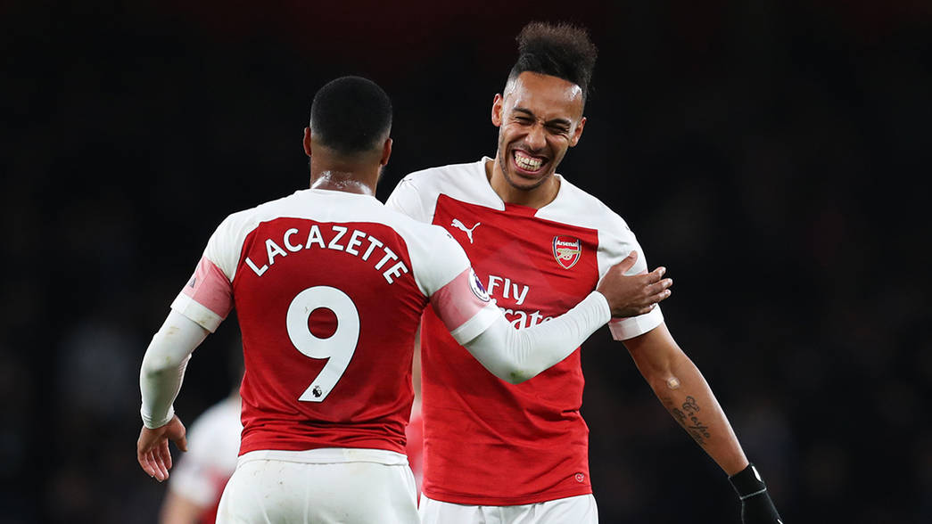 Real Madrid đ&aacute;nh bại Barcelona, gi&agrave;nh chữ k&yacute; Aubameyang?