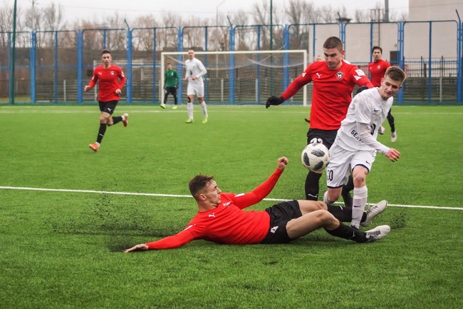 Energetik Bgu Minsk vs Torpedo Minsk, 18h00 ng&agrave;y 5/4: Derby hấp dẫn