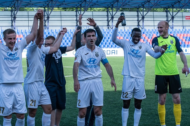 Isloch Minsk vs Slutsksakhar Slutsk, 22h00 ng&agrave;y 5/4: S&acirc;n nh&agrave; kh&ocirc;ng phải lợi thế