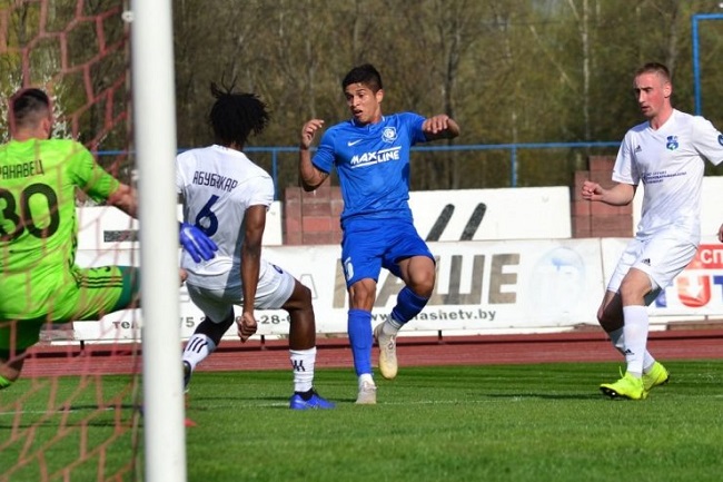 Slutsk vs Belshina, 18h ng&agrave;y 26/4: Ch&igrave;m nơi đ&aacute;y bảng