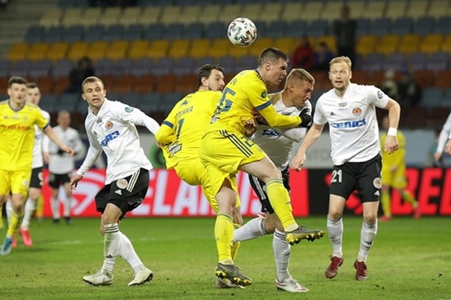 Torpedo vs Ruh Brest, 20h ng&agrave;y 26/4: Trước hết phải giữ sạch lưới