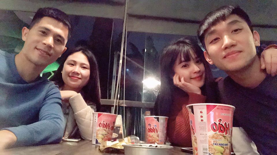 Đ&igrave;nh Trọng đốn tim fan trong sinh nhật b&ecirc;n bạn g&aacute;i l&acirc;u năm