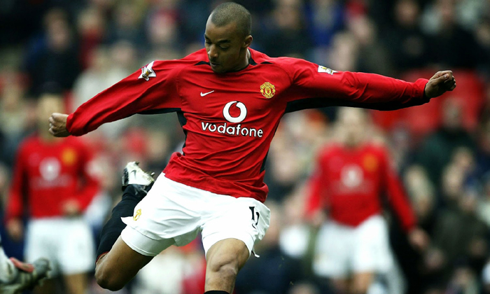 Đội h&igrave;nh những cầu thủ g&acirc;y thất vọng nhất trong lịch sử MU