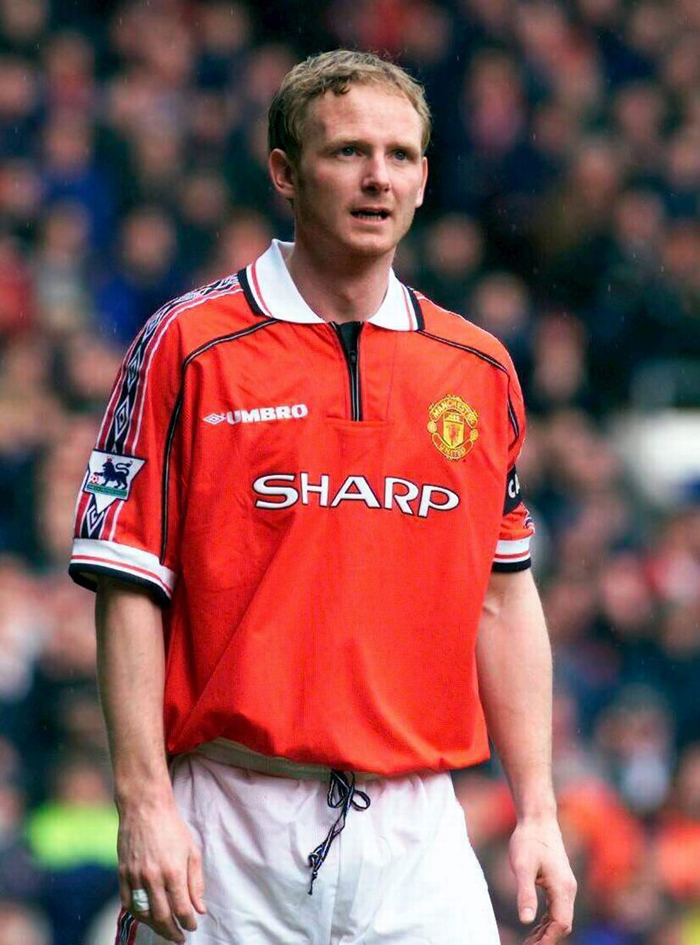 Đội h&igrave;nh những cầu thủ g&acirc;y thất vọng nhất trong lịch sử MU