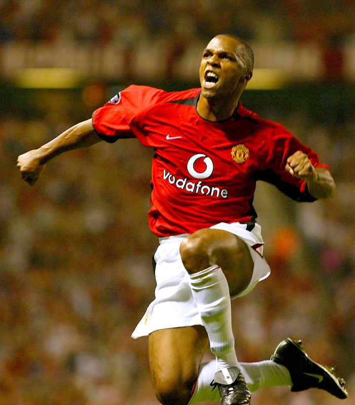 Đội h&igrave;nh những cầu thủ g&acirc;y thất vọng nhất trong lịch sử MU