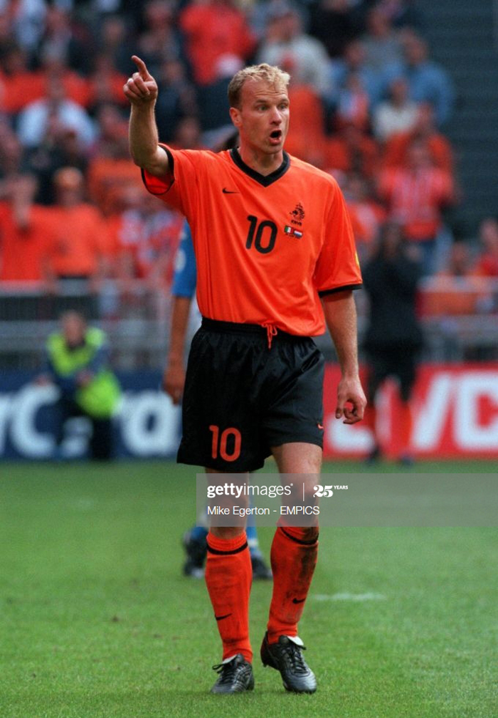 Đội h&igrave;nh 11 cầu thủ vĩ đại nhất mọi thời đại của ĐT H&agrave; Lan