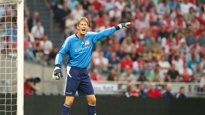 Đội h&igrave;nh 11 cầu thủ vĩ đại nhất mọi thời đại của ĐT H&agrave; Lan