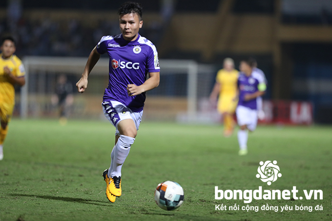 Cầu thủ H&agrave; Nội FC kh&ocirc;ng muốn chia sẻ thu nhập tr&ecirc;n trang c&aacute; nh&acirc;n