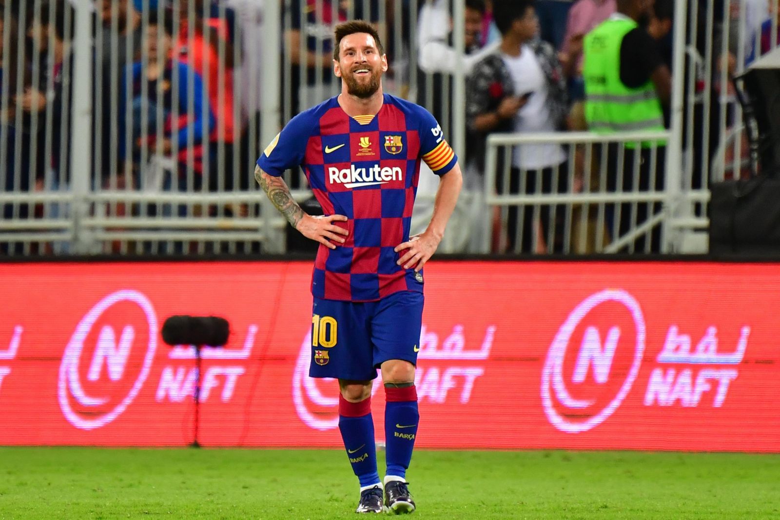 Messi kh&ocirc;ng tin Barcelona sẽ v&ocirc; địch Champions League 2019/20