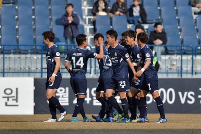 Seoul E Land vs Gyeongnam, 14h00 ng&agrave;y 17/5: Khủng hoảng t&acirc;m l&yacute;