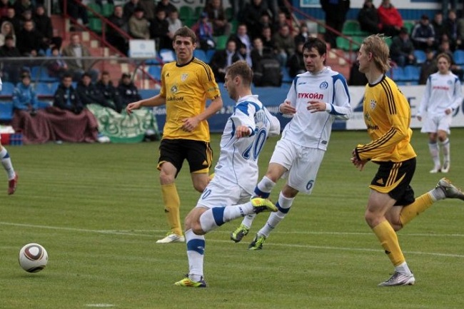 Dinamo Minsk vs Shakhter Soligorsk, 23h00 ng&agrave;y 30/5: Ai thủ chắc hơn