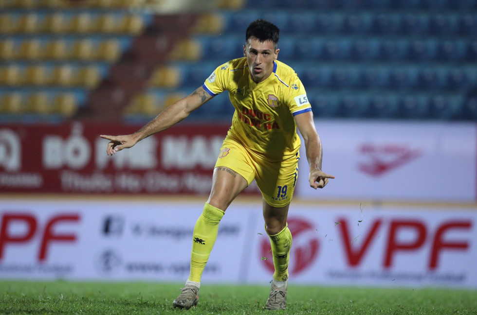 Top 10 cầu thủ ghi b&agrave;n nhiều nhất lịch sử V-League: C&ocirc;ng Vinh xếp thứ 3