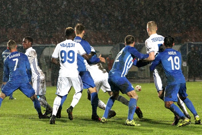 Dinamo Brest vs Dinamo Minsk, 0h ng&agrave;y 11/5: S&acirc;n kh&aacute;ch lại l&agrave; lợi thế