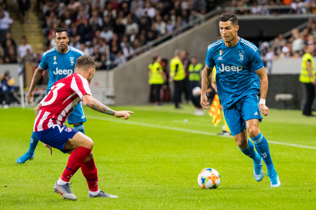 Champions League h&eacute; lộ ng&agrave;y trở lại v&agrave; c&oacute; thể thay đổi thể thức thi đấu