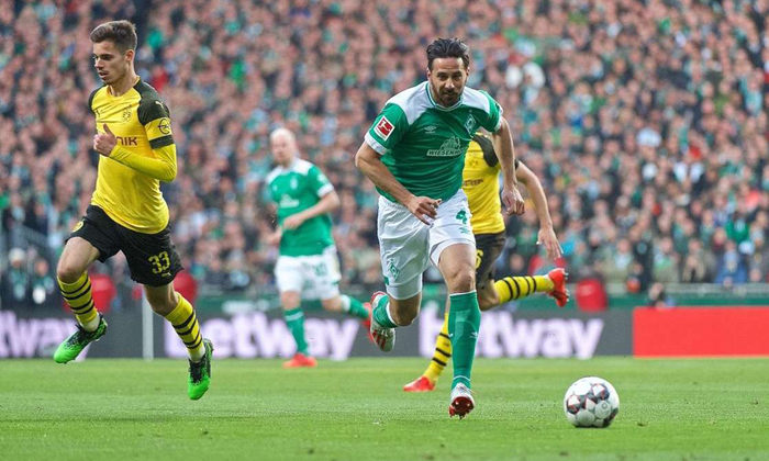 Werder Bremen vs Leverkusen (1h30 19/5): K&eacute;o d&agrave;i &aacute;m ảnh