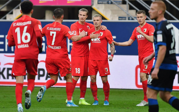 Augsburg vs Paderborn (1h30 28/5): Hi vọng mong manh