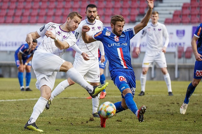 Blau Weiss Linz vs Austria Klagenfurt, 15h30 ng&agrave;y 11/6: B&aacute;m đuổi