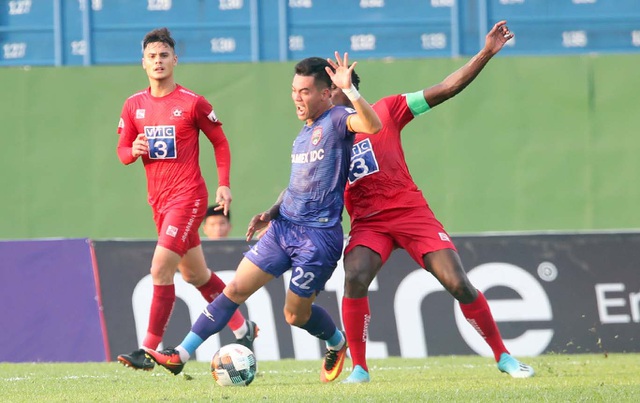 Tiến Linh n&eacute;n đau ra s&acirc;n, ghi b&agrave;n g&acirc;y ấn tượng HLV Park Hang-seo