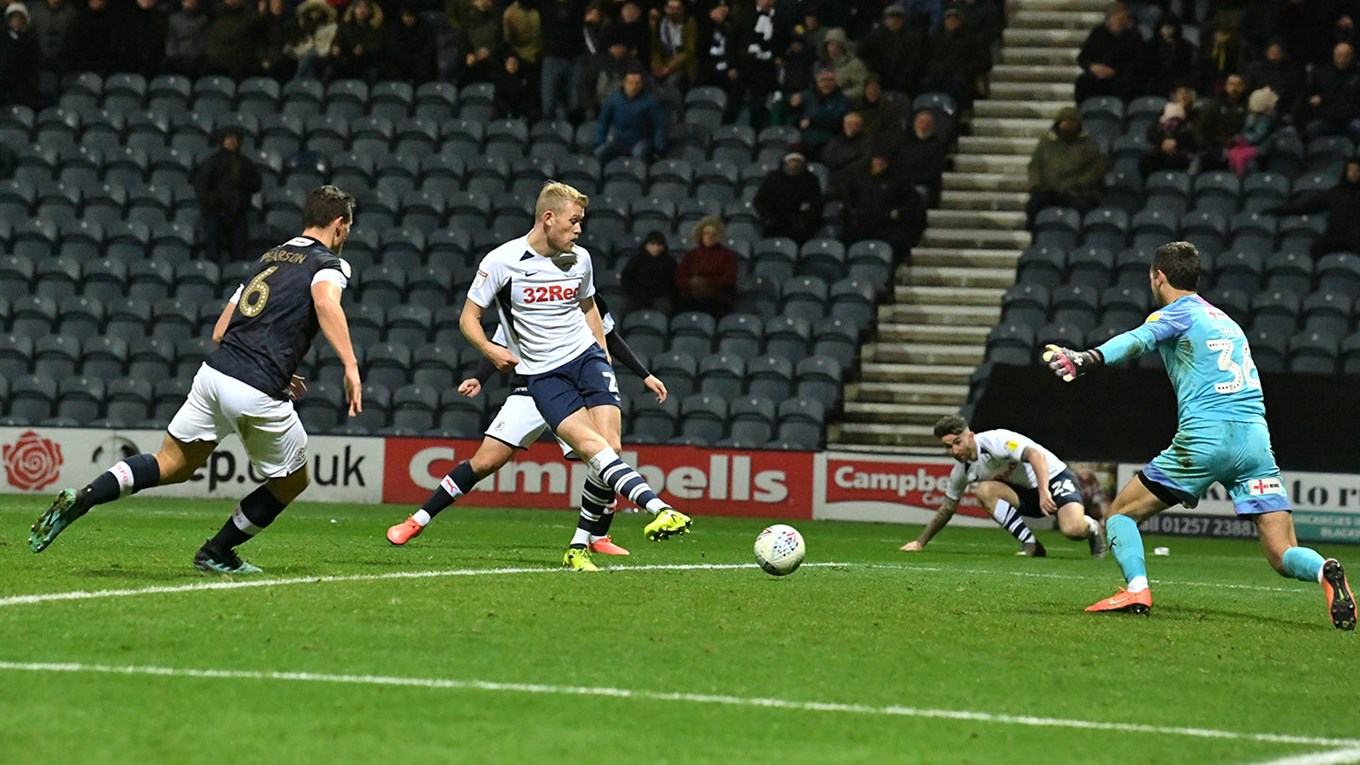 Luton Town vs Preston, 21h ng&agrave;y 20/6: Bất ngờ ng&agrave;y trở lại