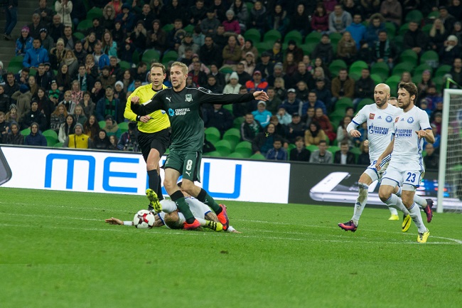 Orenburg vs Krasnodar, 18h00 ng&agrave;y 27/6: Cơ hội tho&aacute;t hiểm