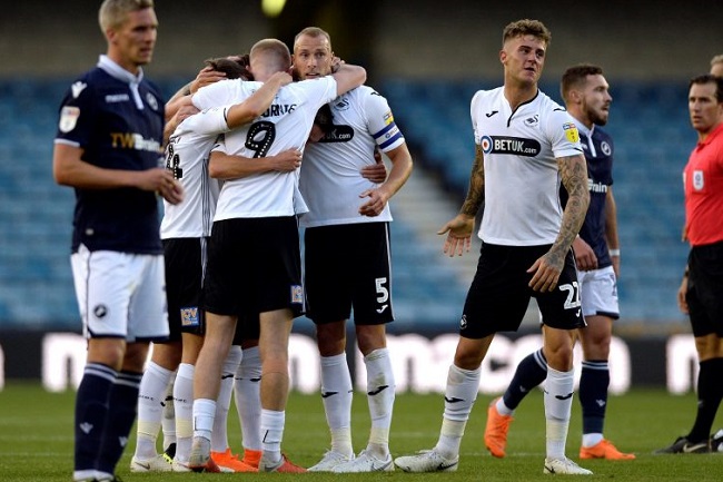 Millwall vs Swansea, 23h00 ng&agrave;y 30/6: Kh&aacute;ch lợi về t&acirc;m l&yacute;