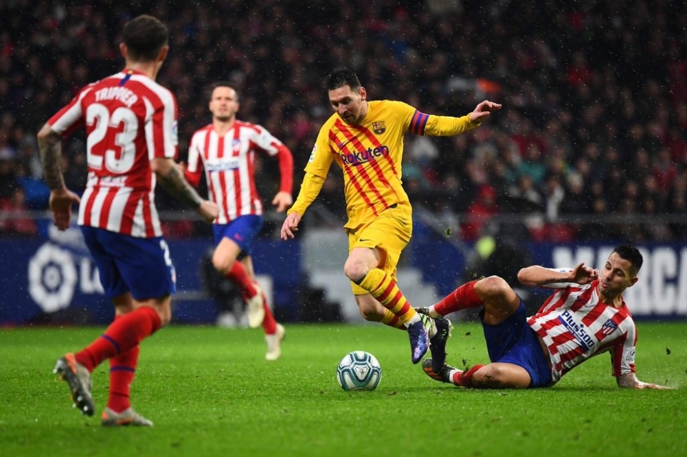 Barcelona vs Atletico Madrid (3h 1/7): Gi&uacute;p sức Kền kền