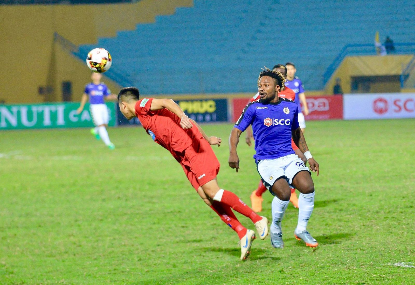 H&agrave; Nội vs Hải Ph&ograve;ng, 19h15 ng&agrave;y 17/7: Tiếp đ&agrave; khủng hoảng