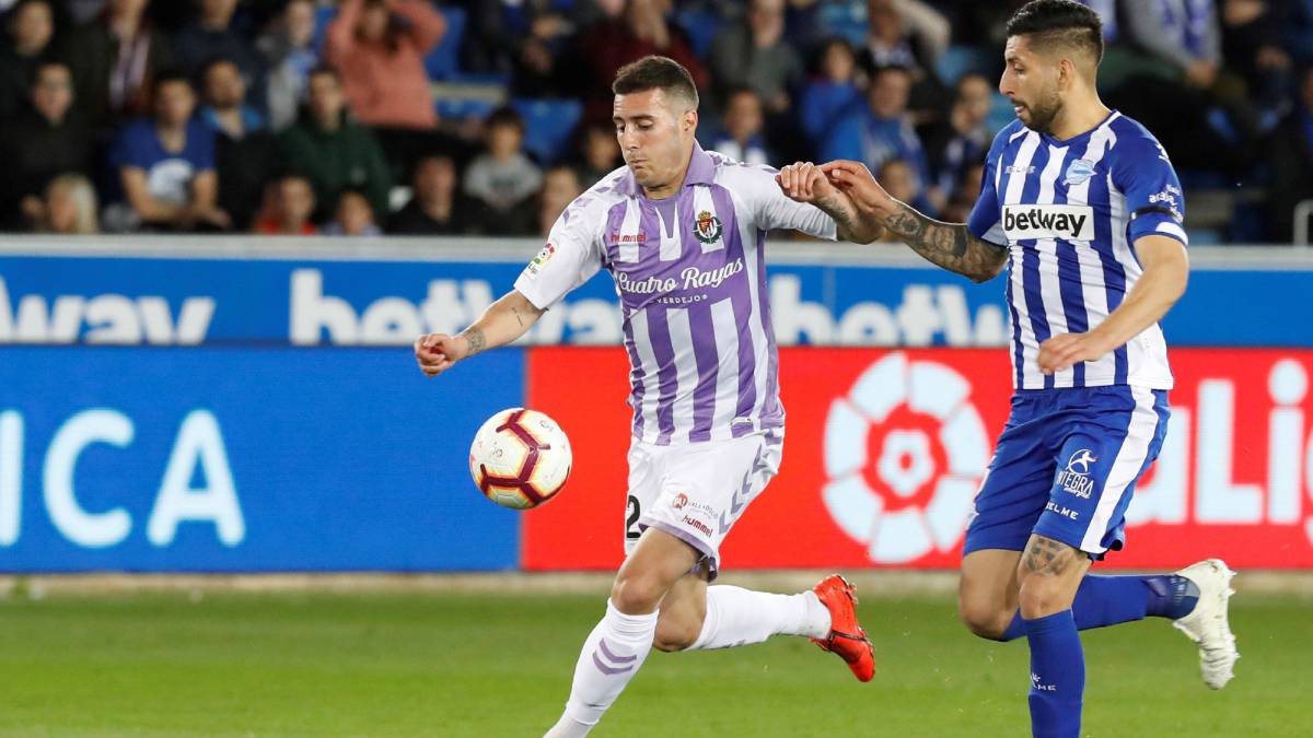 Valladolid vs Alav&eacute;s (0h30 5/7): Nỗi lo xa nh&agrave;