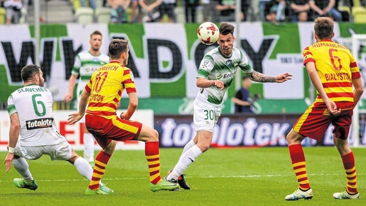 Cracovia vs Lechia Gdansk, 1h ng&agrave;y 25/7: Thay đổi lịch sử