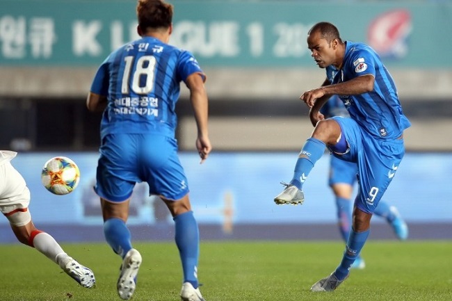 Ulsan Hyundai vs Gangwon, 17h30 ng&agrave;y 29/7: Kh&oacute; cản chủ nh&agrave;