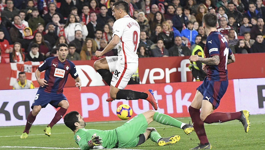 Sevilla vs Eibar (3h 7/7): Nối d&agrave;i mạch bất bại