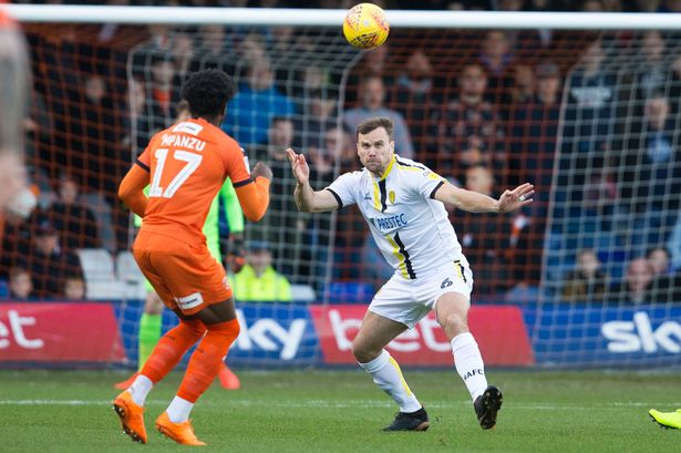 Luton Town vs Barnsley, 1h45 ng&agrave;y 8/7: Kh&oacute; cho chủ nh&agrave;