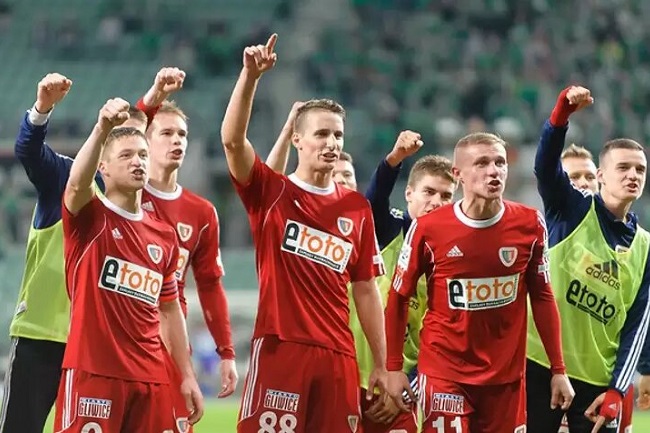 Dinamo Minsk vs Piast Gliwice, 22h00 ng&agrave;y 27/8: Tự tin tr&ecirc;n s&acirc;n nh&agrave;