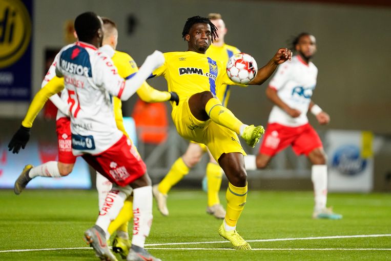 Eupen vs Sint-Truiden, 21h15 ng&agrave;y 29/8: Niềm tin cửa dưới