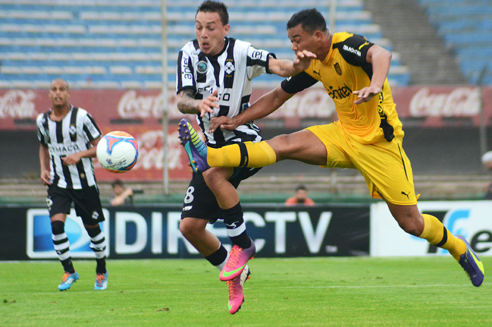 Penarol vs Mvo Wanderers, 6h ng&agrave;y 31/8: Chia điểm nhạt nh&ograve;a