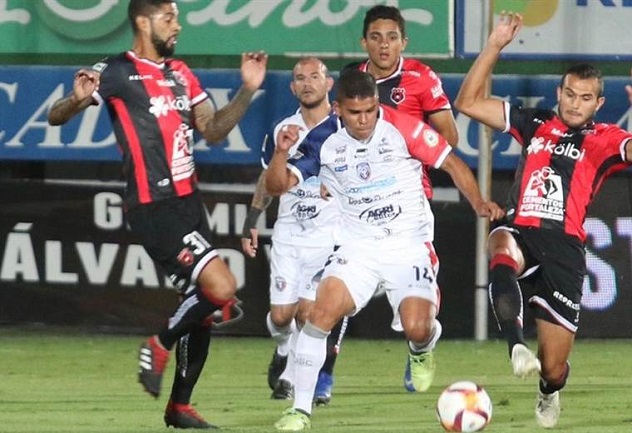 Sporting (CRC) vs San Carlos, 5h ng&agrave;y 2/9: T&acirc;n binh bất bại