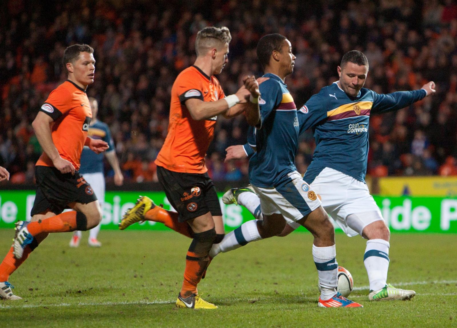 Motherwell vs Dundee United, 21h ng&agrave;y 8/8: Bắt nạt t&acirc;n binh