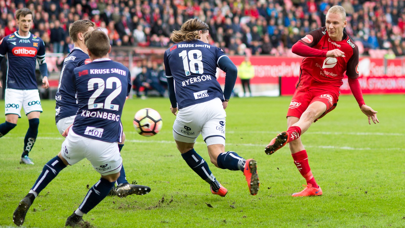 Molde vs Brann, 1h30 ng&agrave;y 11/8: &Aacute;p s&aacute;t ng&ocirc;i đầu