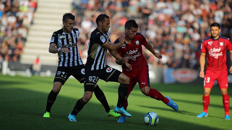 Lens vs Bordeaux (22h 19/9): Giải m&atilde; t&acirc;n binh