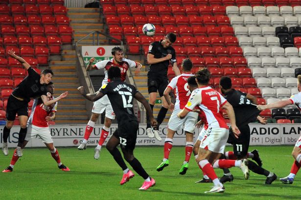 Fleetwood Town vs Everton (1h45 24/9): Chiến thắng dễ d&agrave;ng