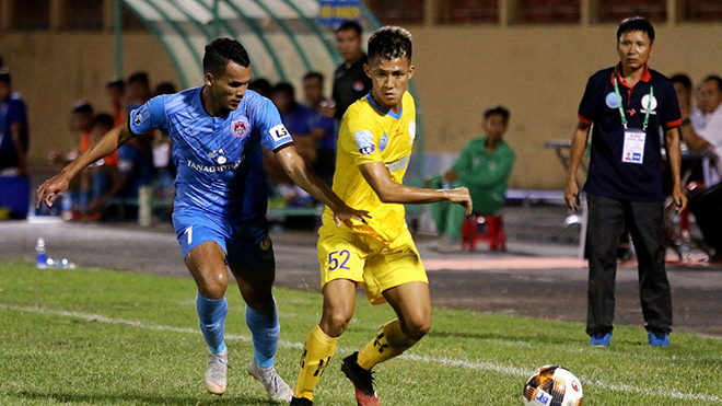 B&igrave;nh Định vs Sanna Kh&aacute;nh H&ograve;a, 15h30 ng&agrave;y 25/9: Sa lầy ở Quy Nhơn