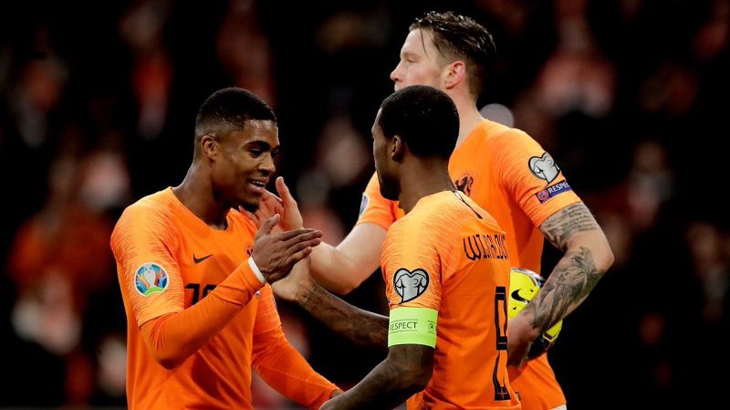 H&agrave; Lan vs Ba Lan (1h45 5/9): Thuần phục Đại b&agrave;ng trắng