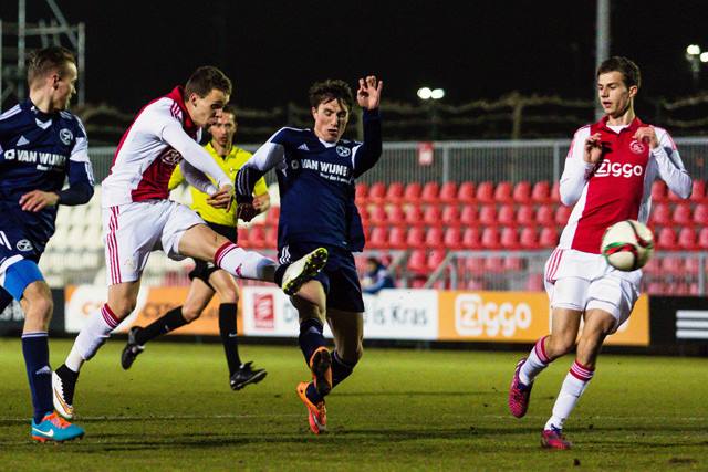 Excelsior vs Almere City, 17h15 ng&agrave;y 6/9: Nối d&agrave;i mạch thắng