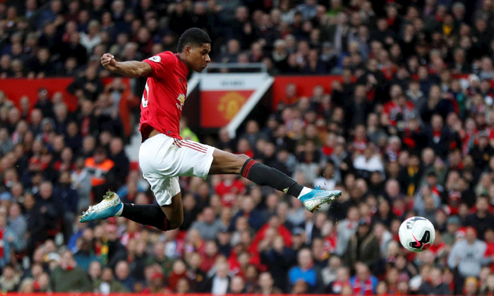 Liverpool vs MU: Trận cầu t&acirc;m điểm v&ograve;ng 23 Ngoại hạng Anh